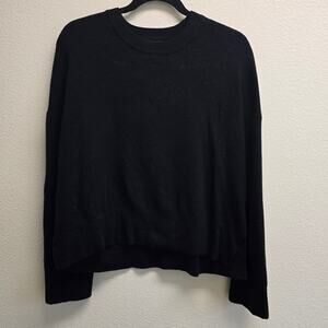 Bella Tilley x Bar III Black Sweater M – Minimalist, Classic, Workwear